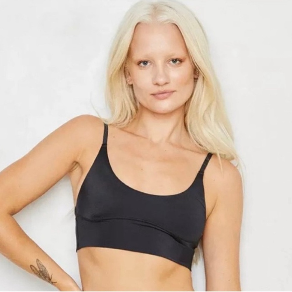 We are HAH cami bra in black